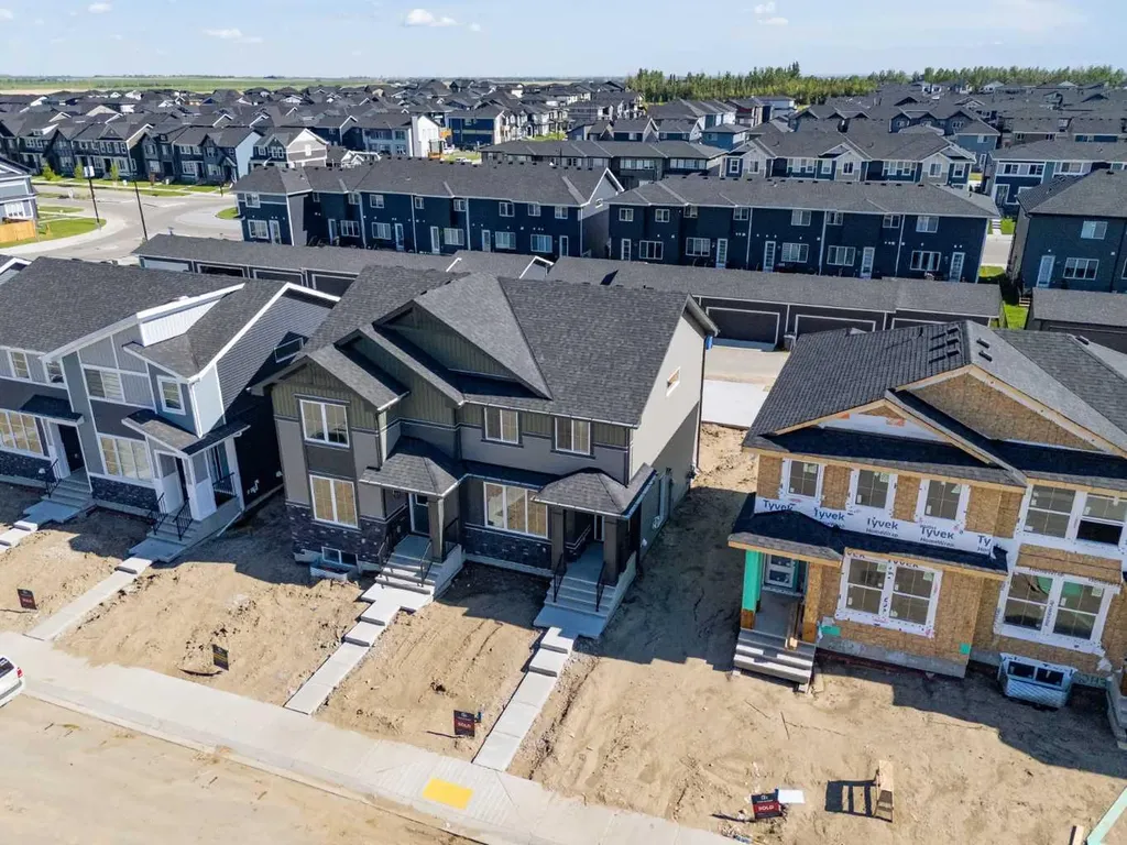 231 Waterford Heights Chestermere AB T1X 3B7