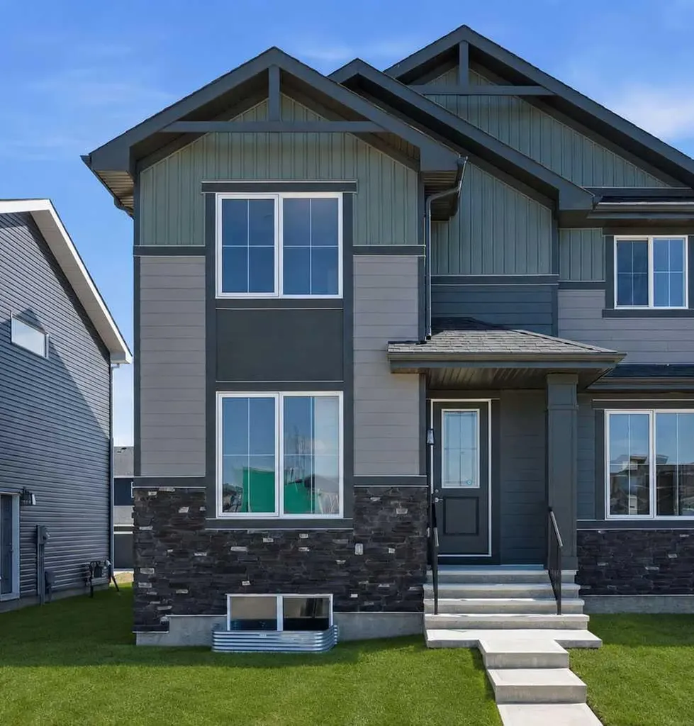 231 Waterford Heights Chestermere AB T1X 3B7