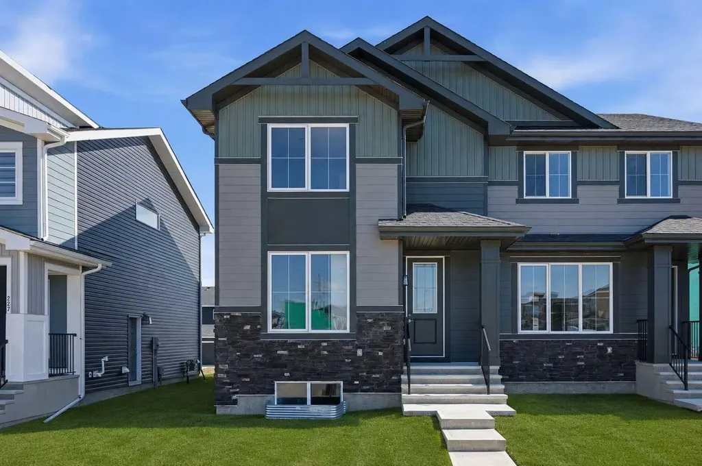 231 Waterford Heights Chestermere AB T1X 3B7