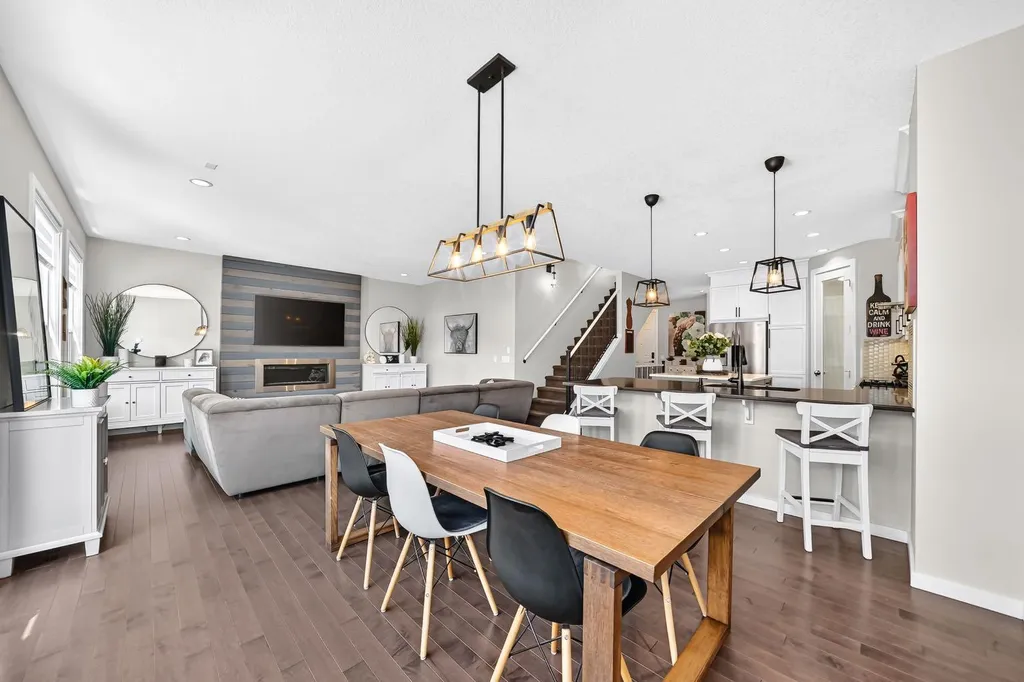145 Kinniburgh Gardens Chestermere AB T1X 0R7