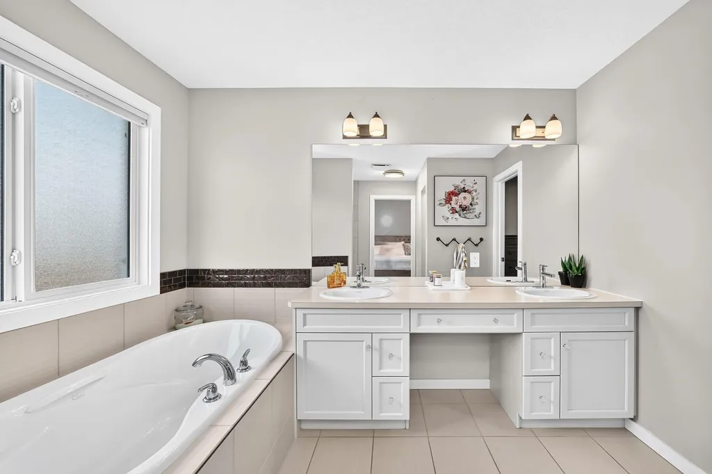 145 Kinniburgh Gardens Chestermere AB T1X 0R7