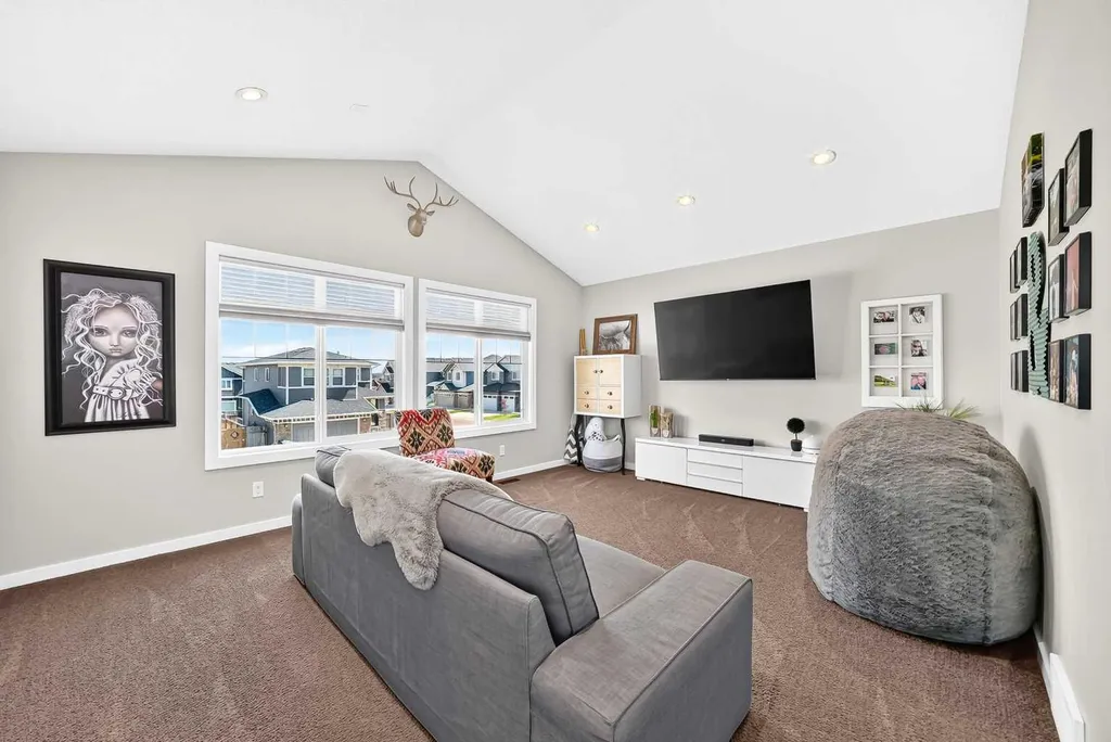 145 Kinniburgh Gardens Chestermere AB T1X 0R7