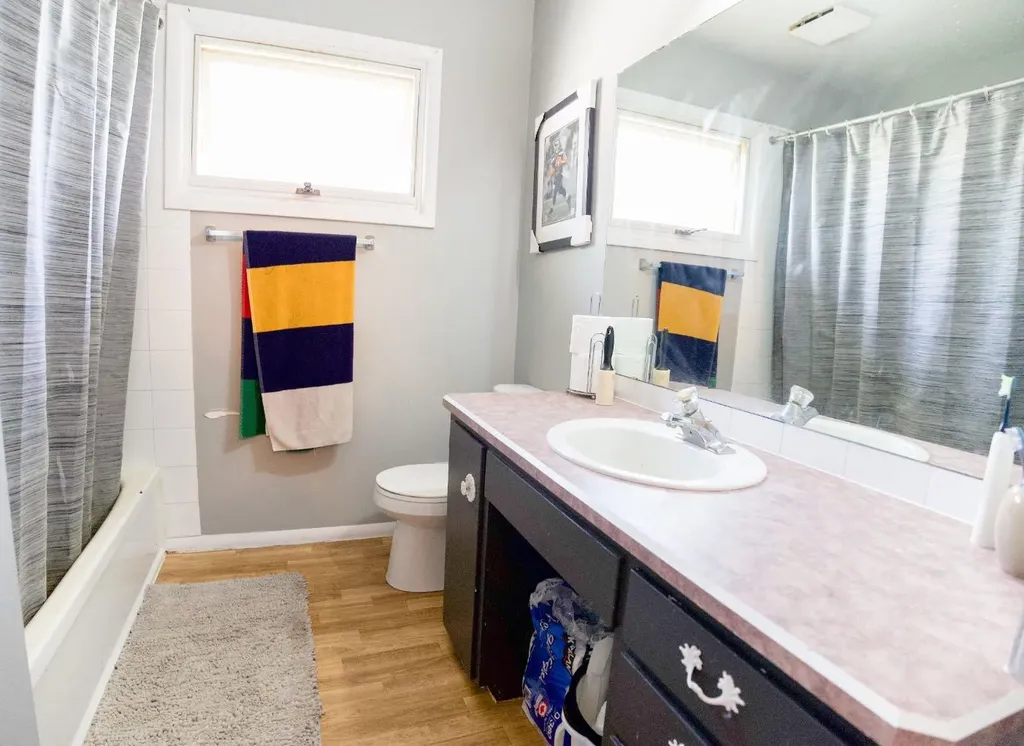 4122 50 Street Red Deer AB T4N 1W7