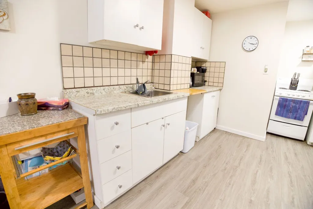 4122 50 Street Red Deer AB T4N 1W7