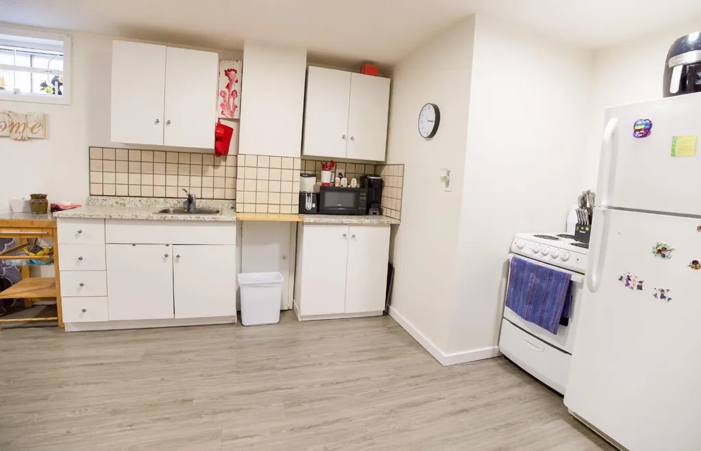 4122 50 Street Red Deer AB T4N 1W7