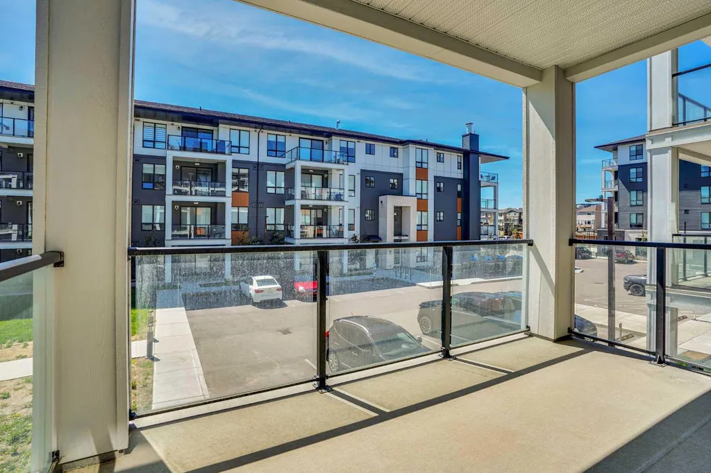15 Sage Meadows Landing NW Calgary AB T3P 1E5