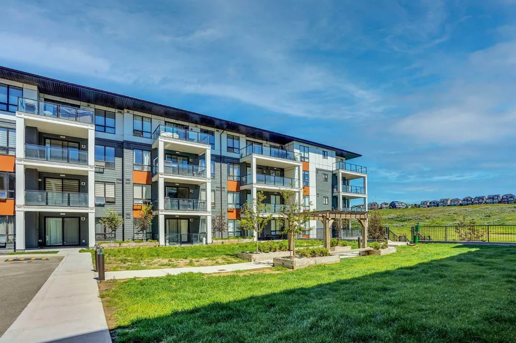 15 Sage Meadows Landing NW Calgary AB T3P 1E5