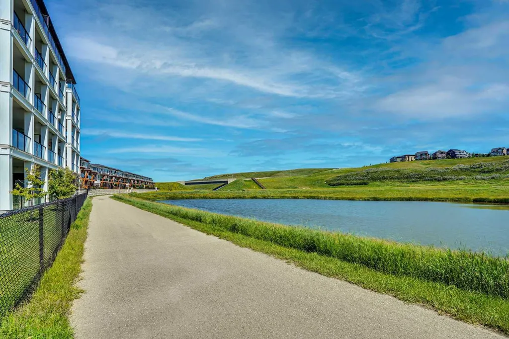 15 Sage Meadows Landing NW Calgary AB T3P 1E5