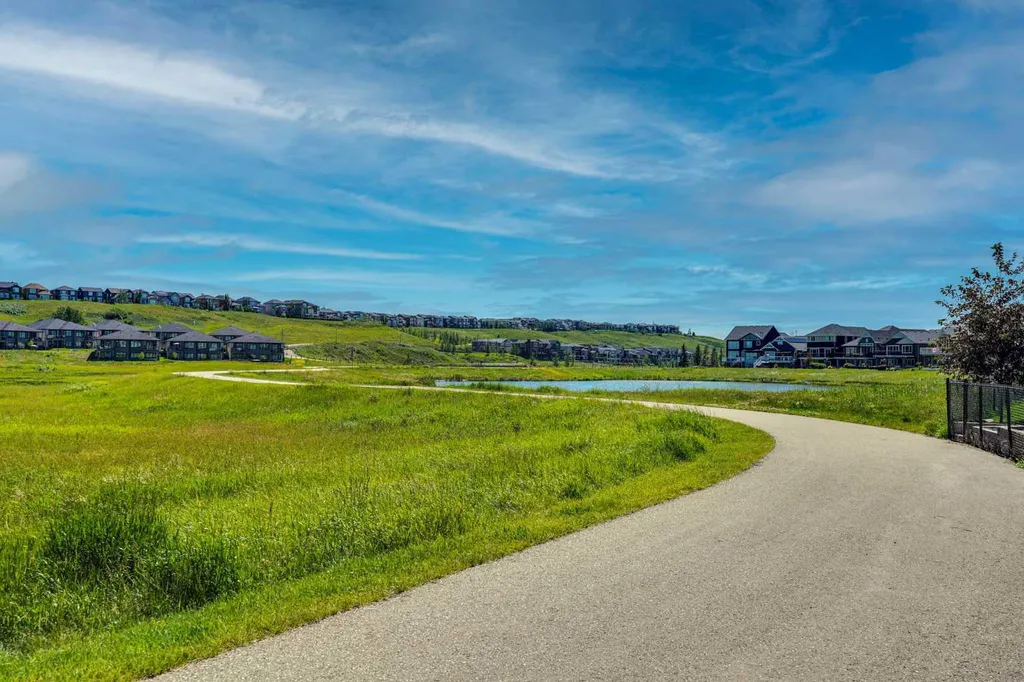 15 Sage Meadows Landing NW Calgary AB T3P 1E5