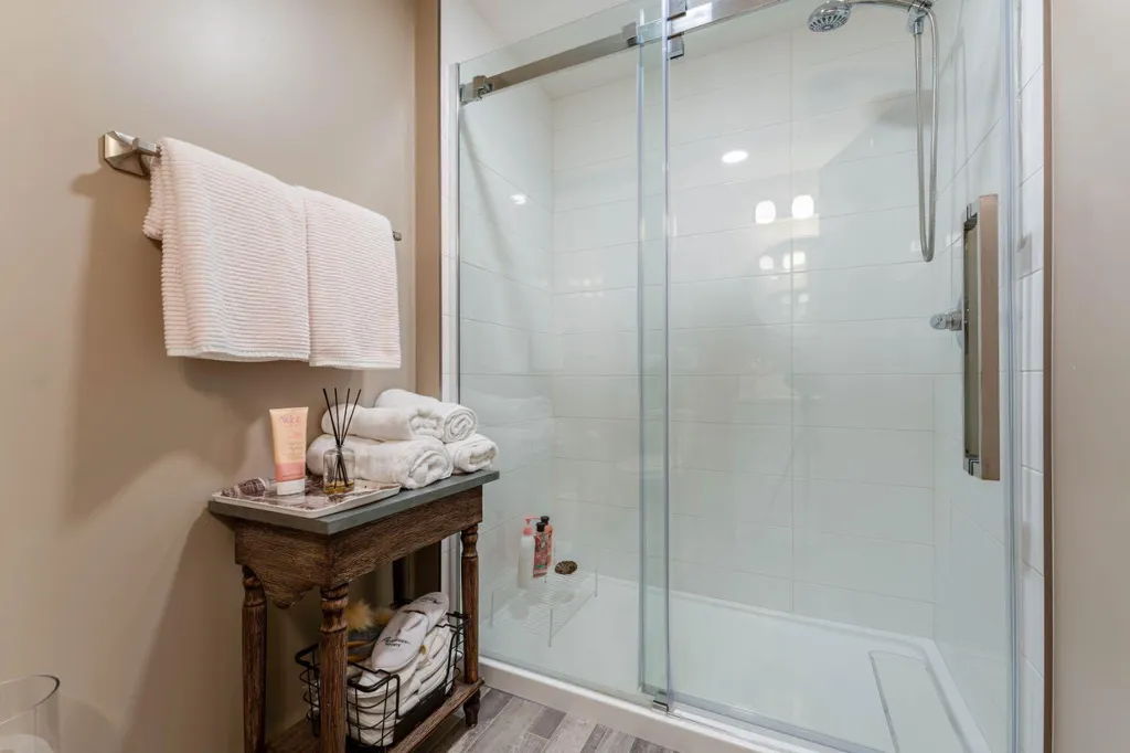 490 Highlands Boulevard W Lethbridge AB T1J 5K5