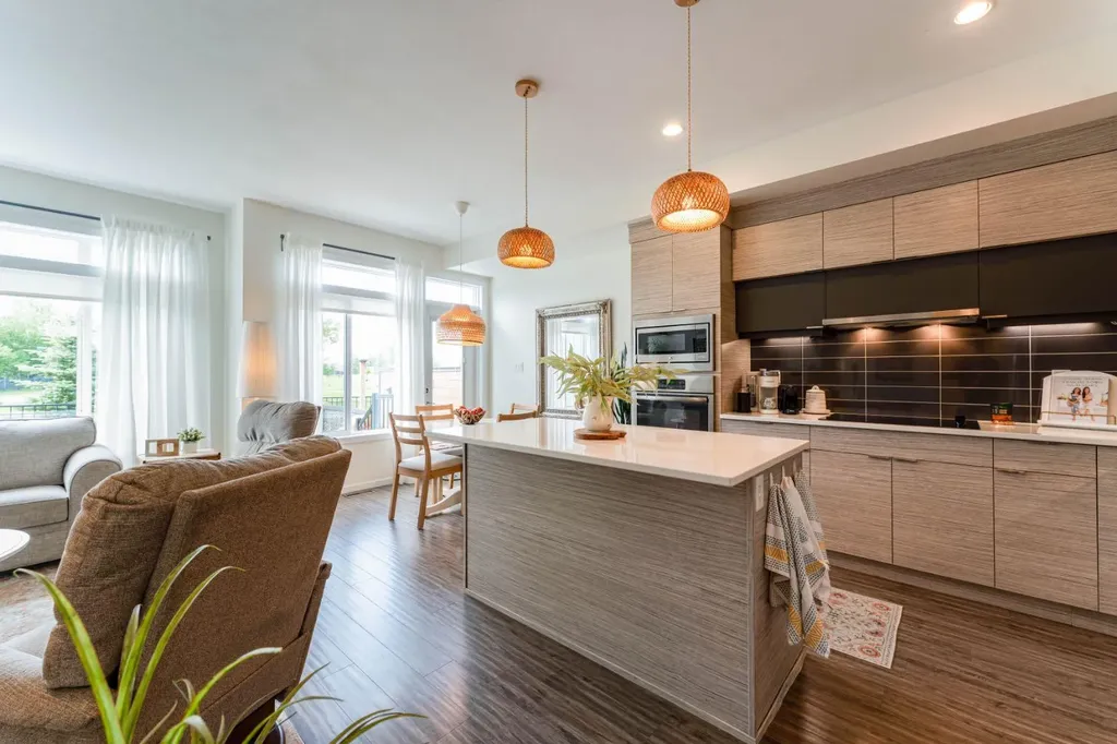 490 Highlands Boulevard W Lethbridge AB T1J 5K5