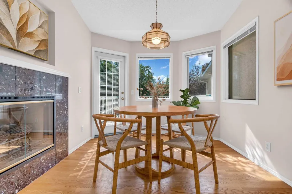 58 Evergreen Bay SW Calgary AB T2Y 3E9