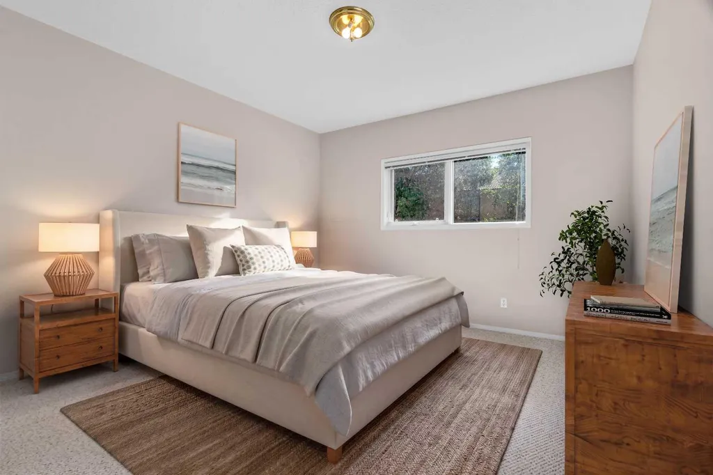 58 Evergreen Bay SW Calgary AB T2Y 3E9