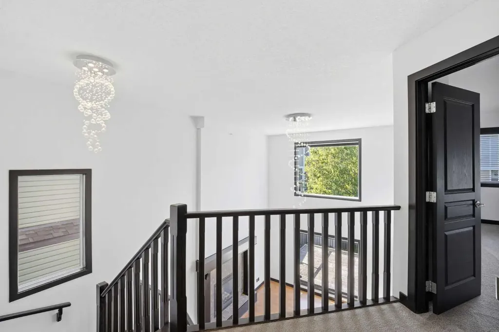 130 Auburn Glen Circle SE Calgary AB T3M 0K9