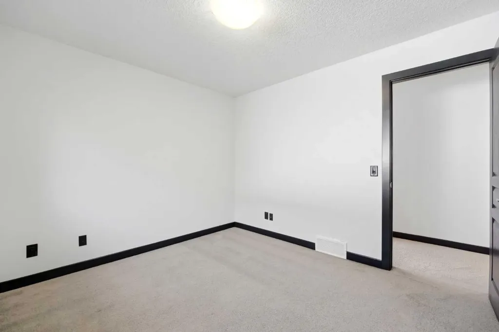 130 Auburn Glen Circle SE Calgary AB T3M 0K9