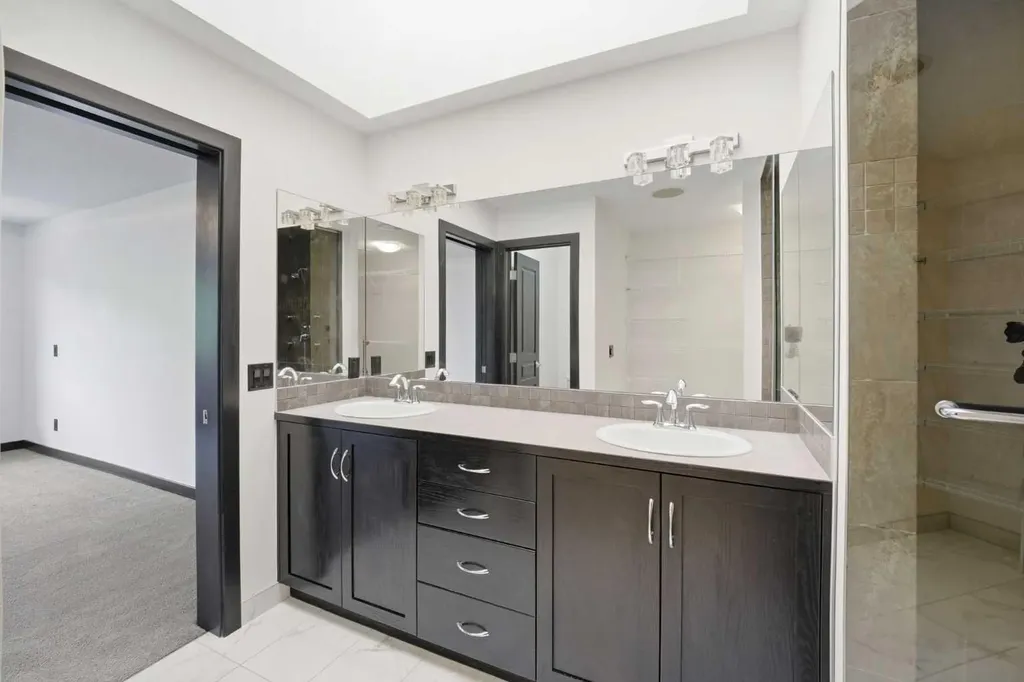130 Auburn Glen Circle SE Calgary AB T3M 0K9
