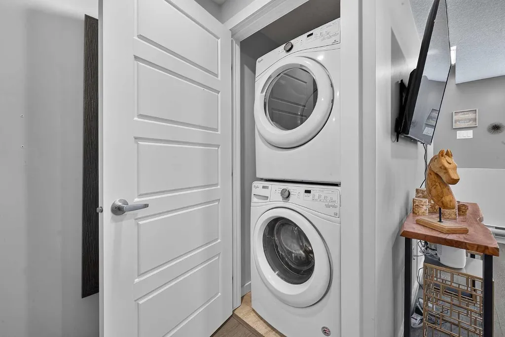 19500 37 Street SE Calgary AB T3M 2W9