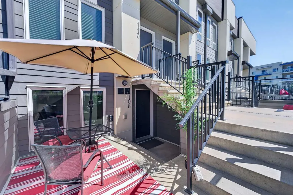 19500 37 Street SE Calgary AB T3M 2W9