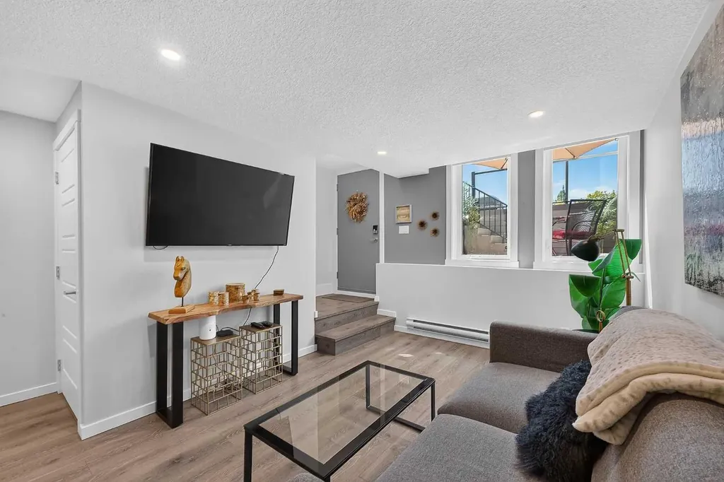 19500 37 Street SE Calgary AB T3M 2W9