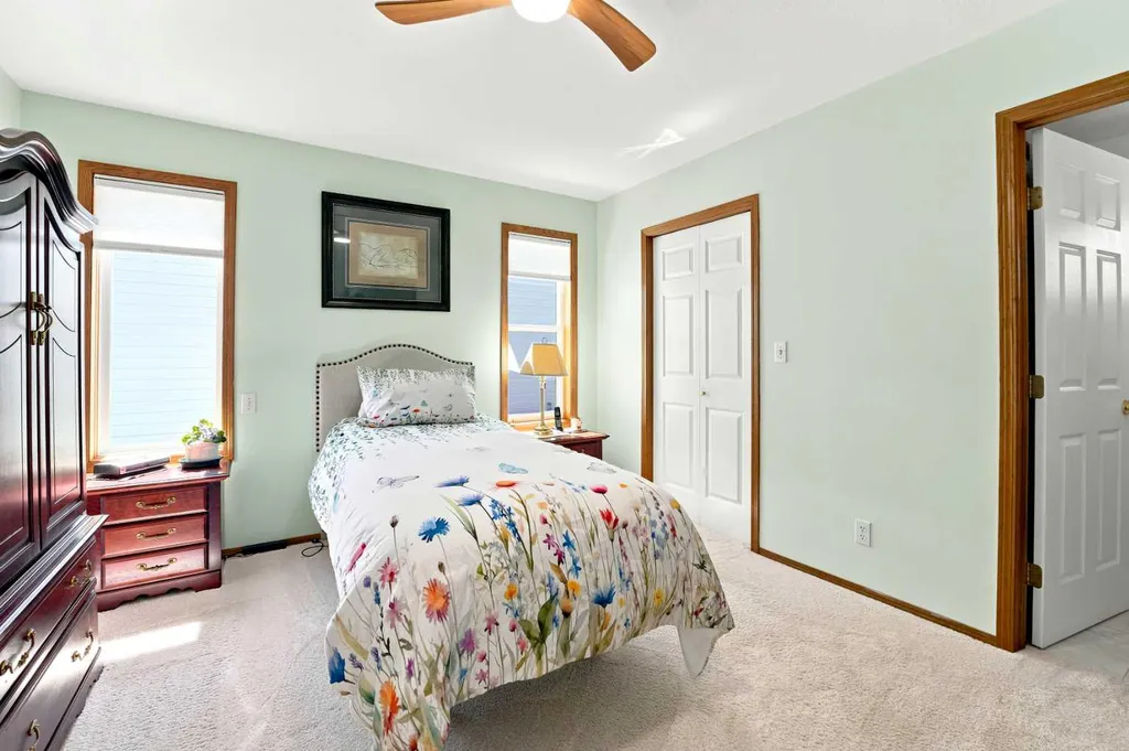 109 Logan Close Red Deer AB T4R 2N0