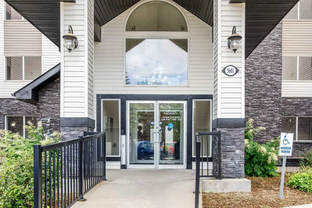 5601 Kerry Wood Drive Red Deer AB T4N 4X3