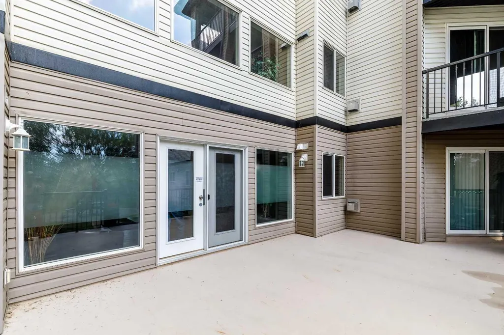 5601 Kerry Wood Drive Red Deer AB T4N 4X3