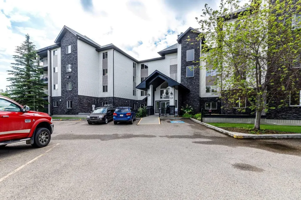 5601 Kerry Wood Drive Red Deer AB T4N 4X3