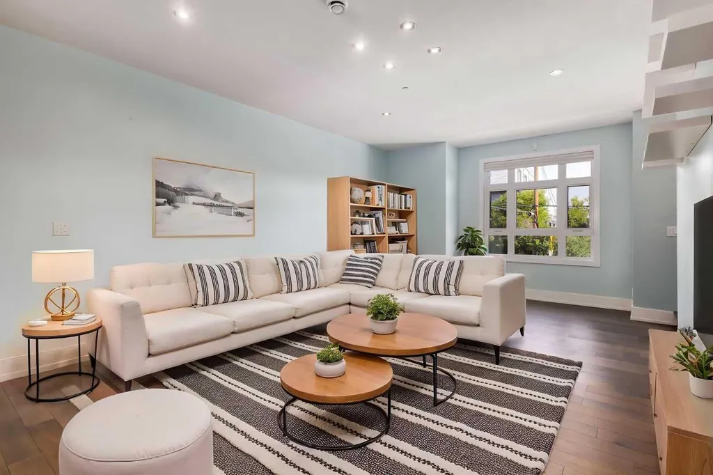1513 23 Avenue SW Calgary AB T2T 0T8