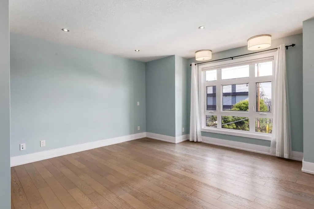 1513 23 Avenue SW Calgary AB T2T 0T8