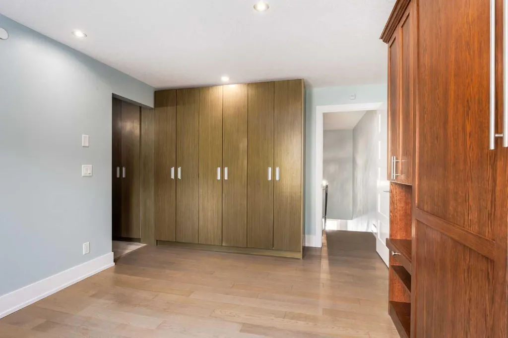 1513 23 Avenue SW Calgary AB T2T 0T8