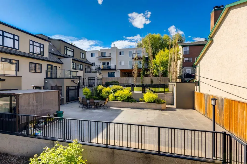 1513 23 Avenue SW Calgary AB T2T 0T8
