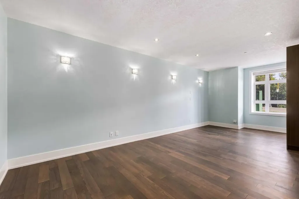 1513 23 Avenue SW Calgary AB T2T 0T8