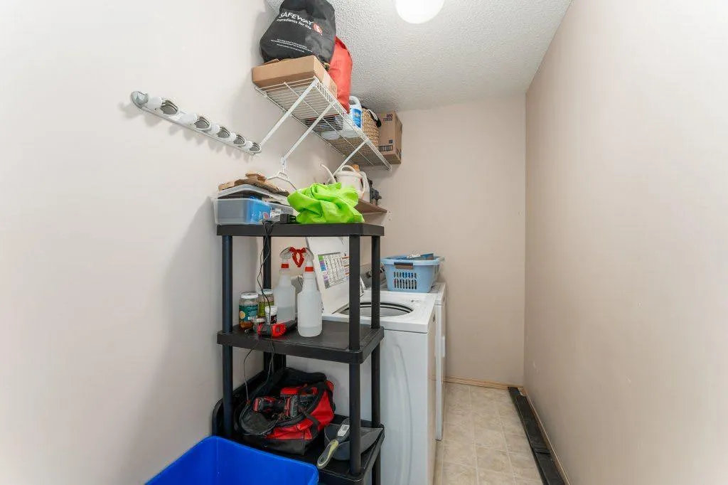 809 Wilson Way Canmore AB T1W2Y8