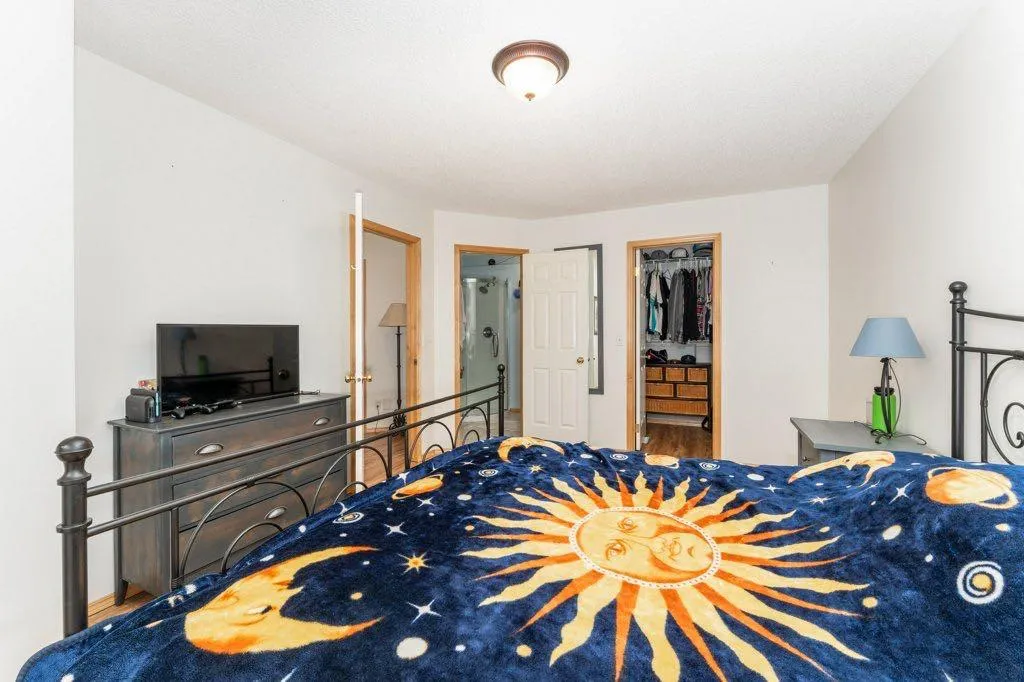 809 Wilson Way Canmore AB T1W2Y8