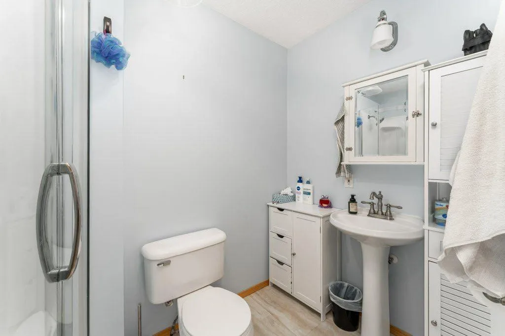 809 Wilson Way Canmore AB T1W2Y8