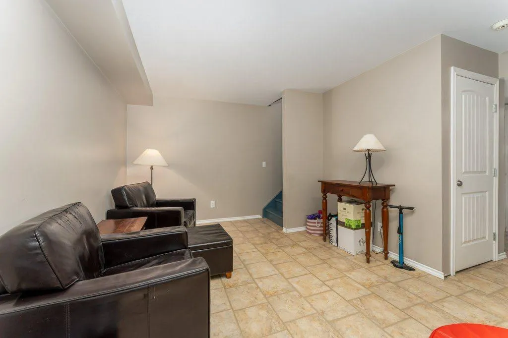 809 Wilson Way Canmore AB T1W2Y8