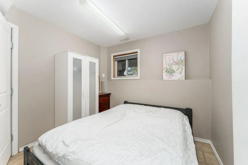 809 Wilson Way Canmore AB T1W2Y8