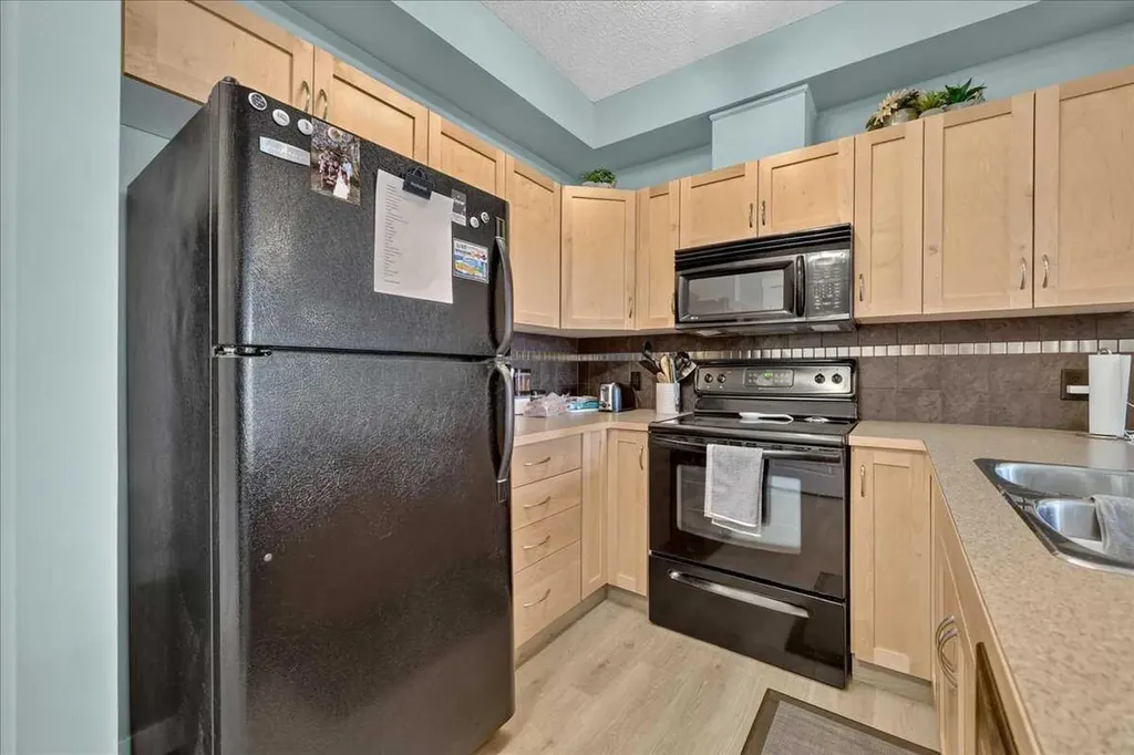 211 Aspen Stone Boulevard SW Calgary AB T3H 5E3
