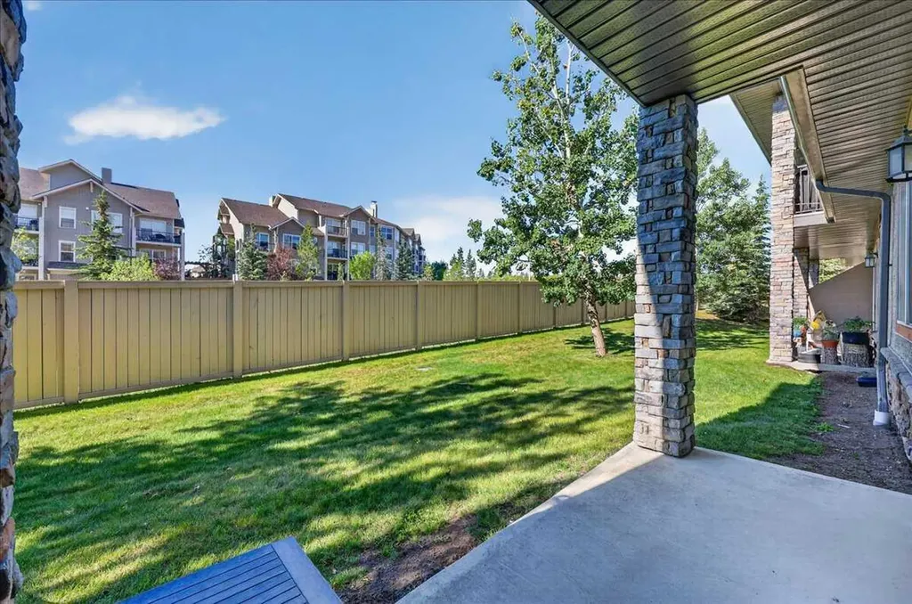 211 Aspen Stone Boulevard SW Calgary AB T3H 5E3