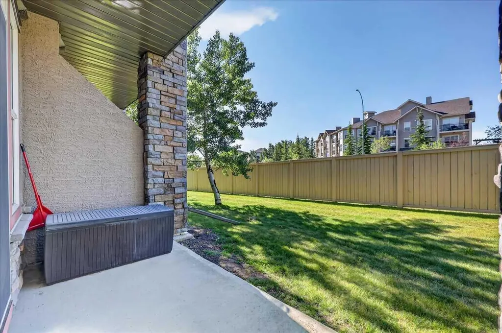 211 Aspen Stone Boulevard SW Calgary AB T3H 5E3
