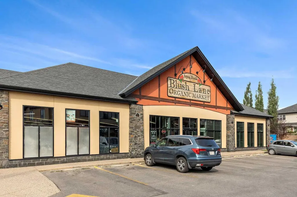 211 Aspen Stone Boulevard SW Calgary AB T3H 5E3