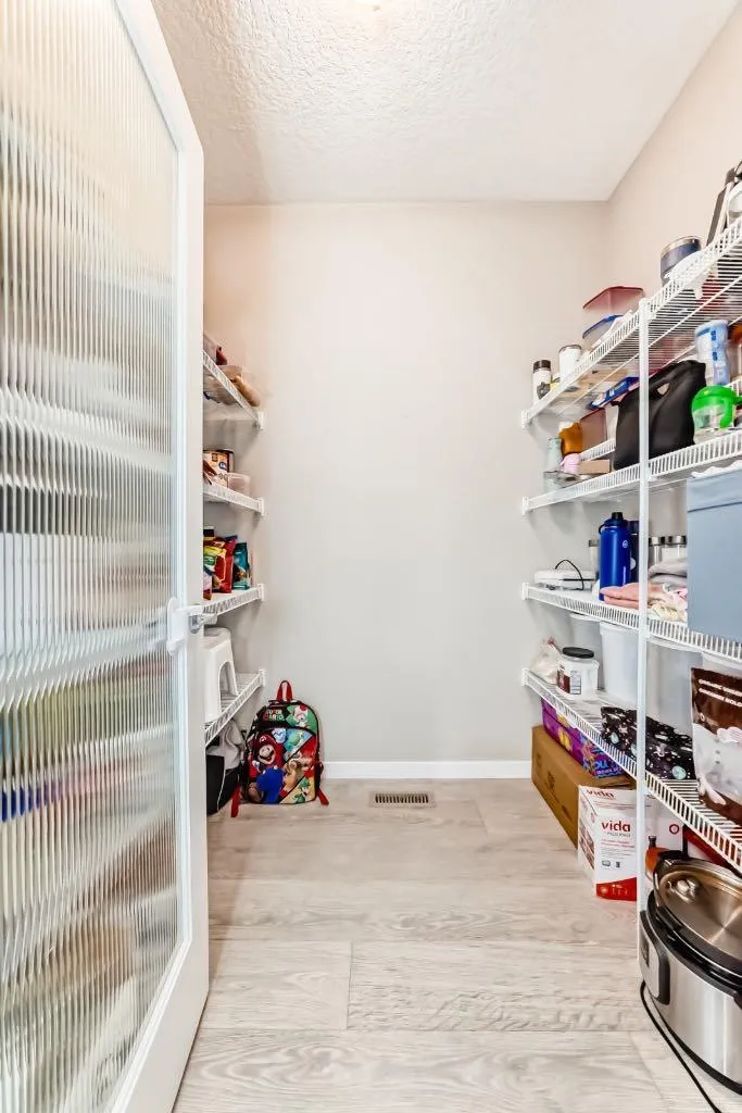 140 Howse Avenue NE Calgary AB T3P 0W1
