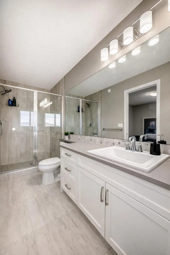 140 Howse Avenue NE Calgary AB T3P 0W1