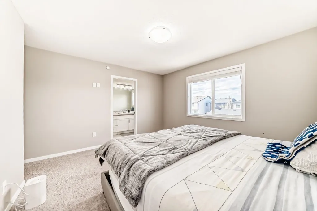 140 Howse Avenue NE Calgary AB T3P 0W1