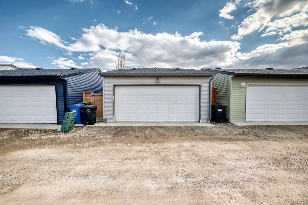 140 Howse Avenue NE Calgary AB T3P 0W1