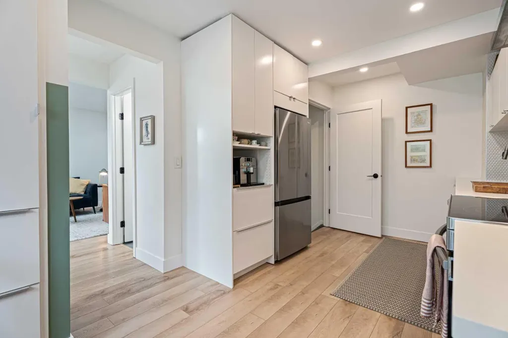740 Bracewood Drive SW Calgary AB T2W 3N3
