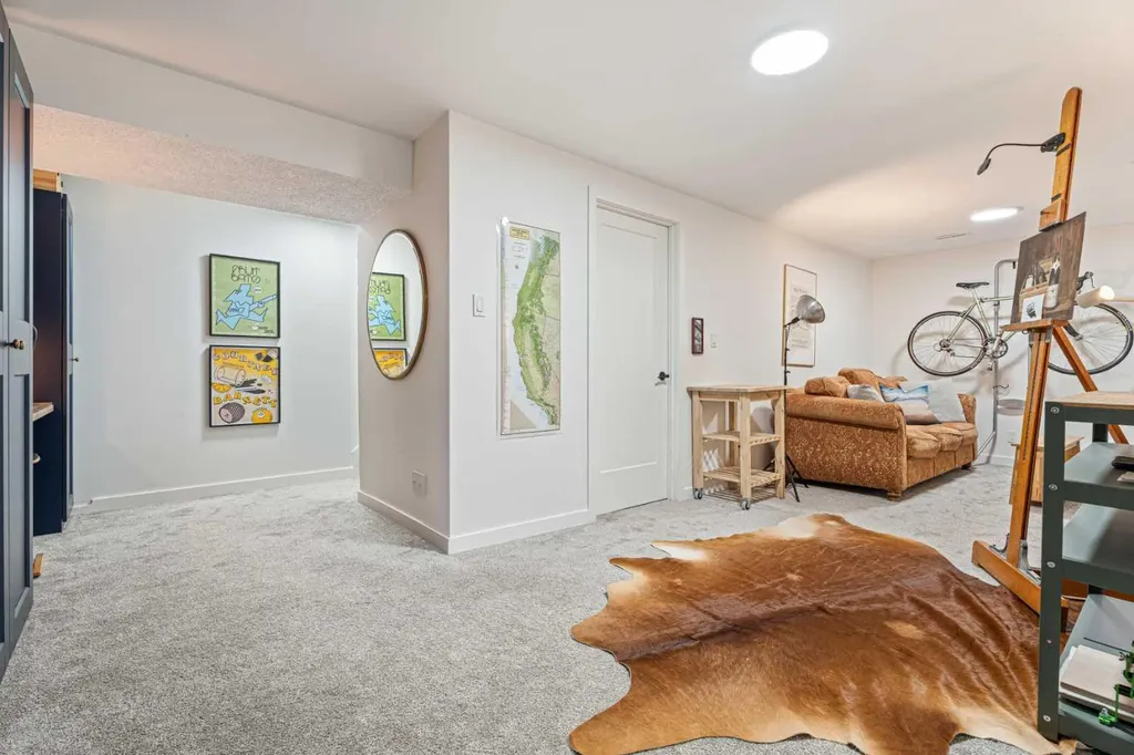740 Bracewood Drive SW Calgary AB T2W 3N3