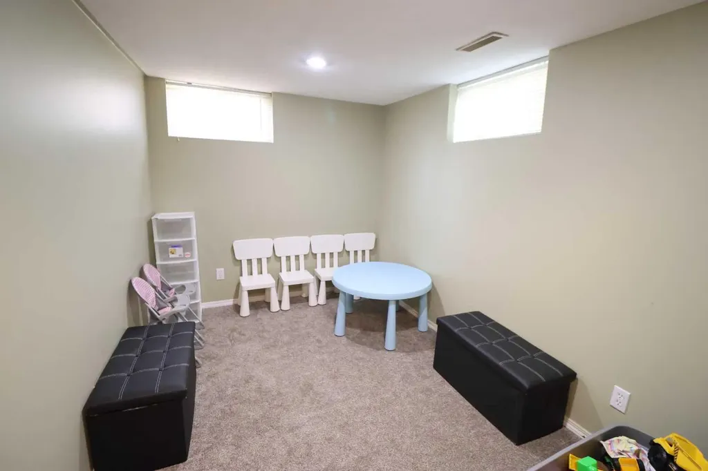 5319 45 Avenue Taber AB T1G 1B4