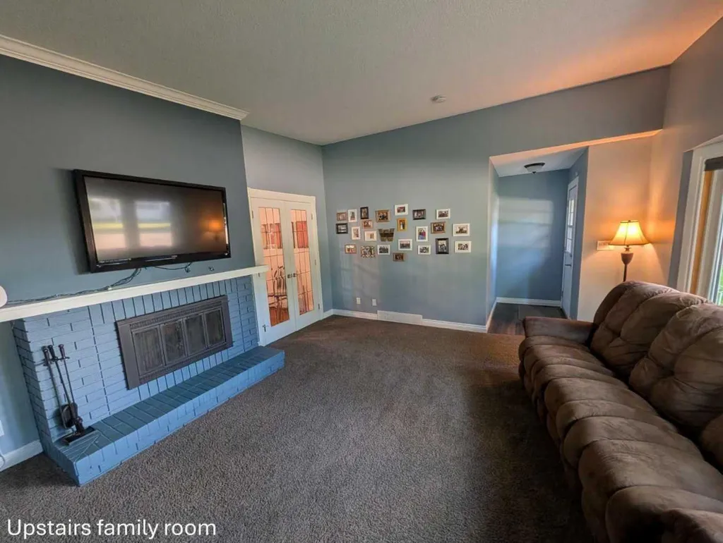 703 5 Avenue W Brooks AB T1R 0E4