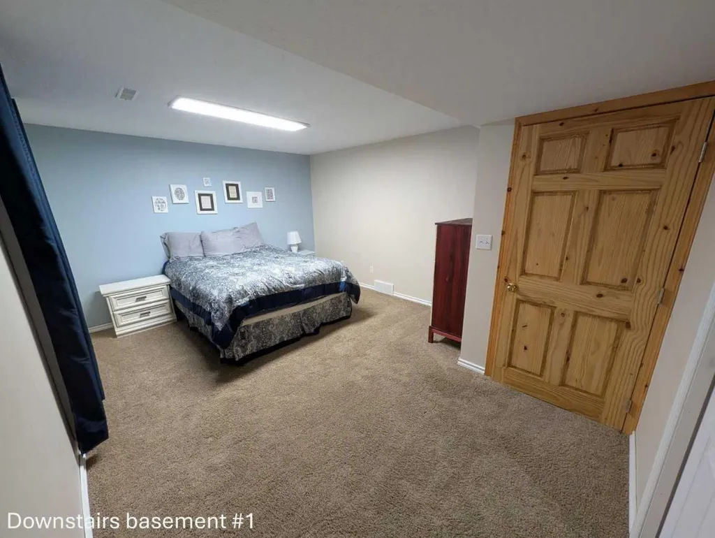 703 5 Avenue W Brooks AB T1R 0E4